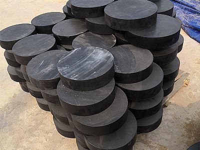 吉木乃板式橡胶支座由若干层橡胶片与薄钢板经加压硫化